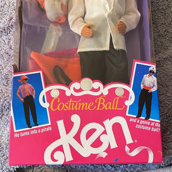 NRFB Costume Ball Ken ~ Vintage 1990 🎭 - Picture 4 of 12